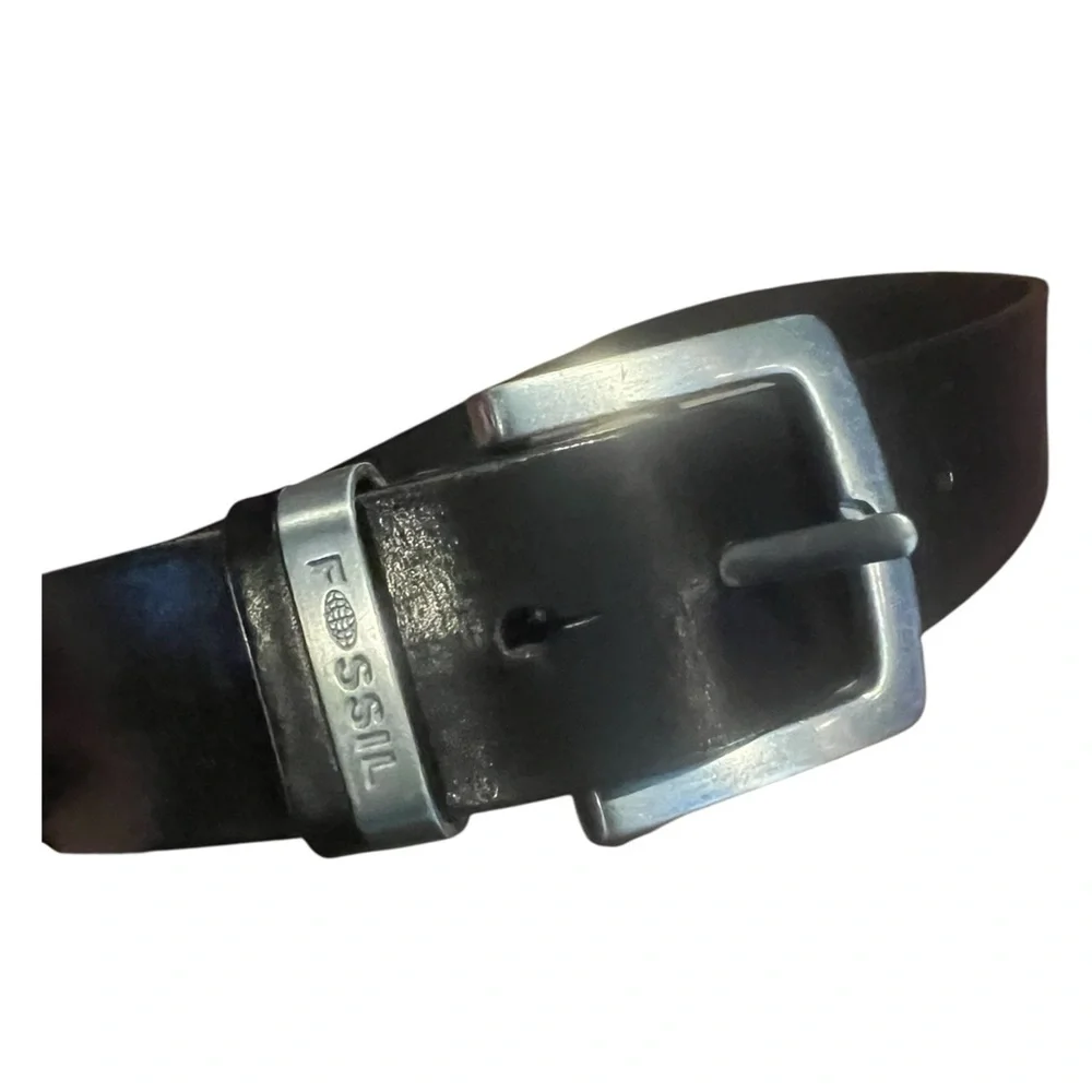 Fossil Black Leather Belt with Brushed Silver Hardware. Size 40